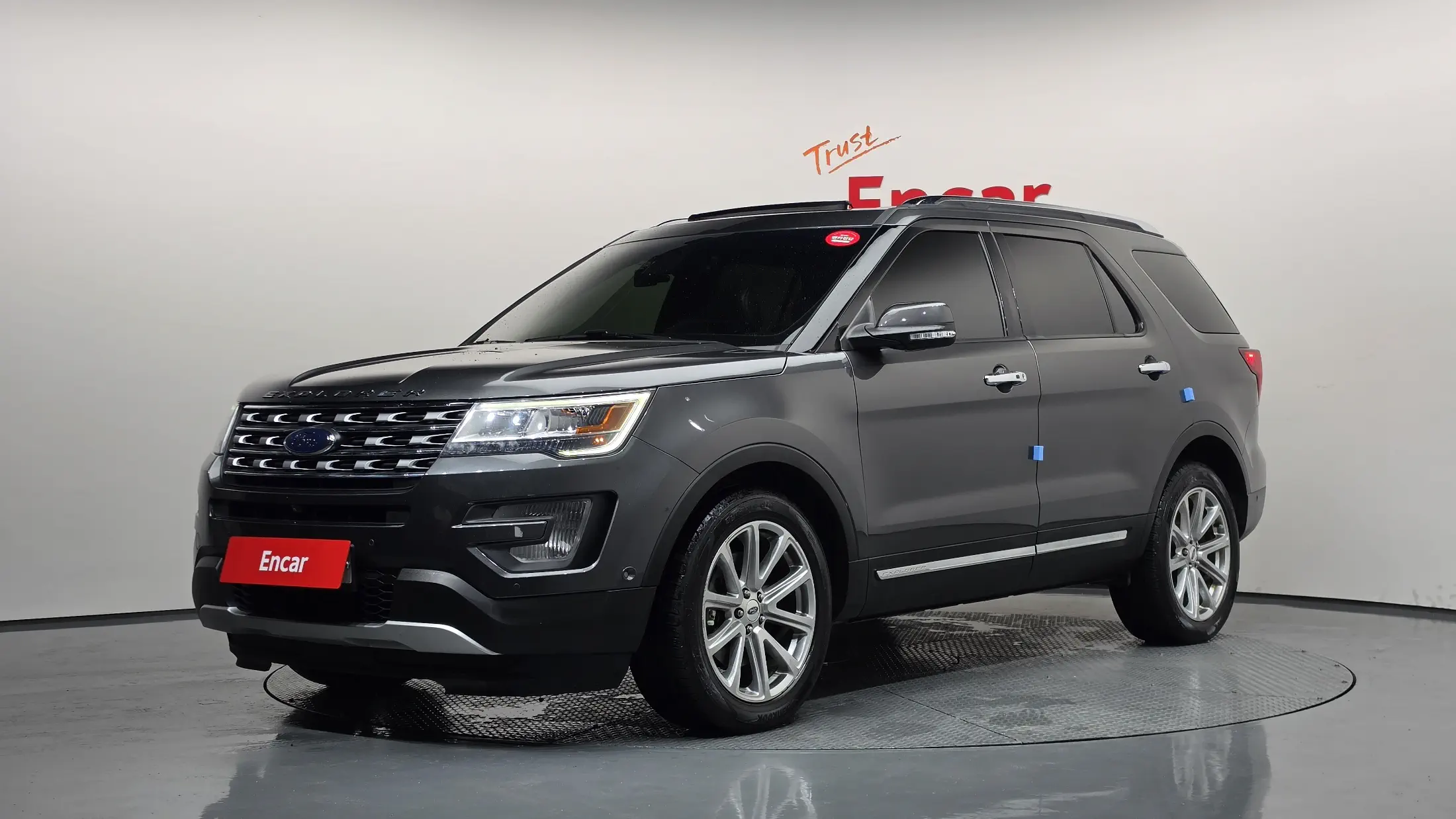 FORD EXPLORER 2017 г.