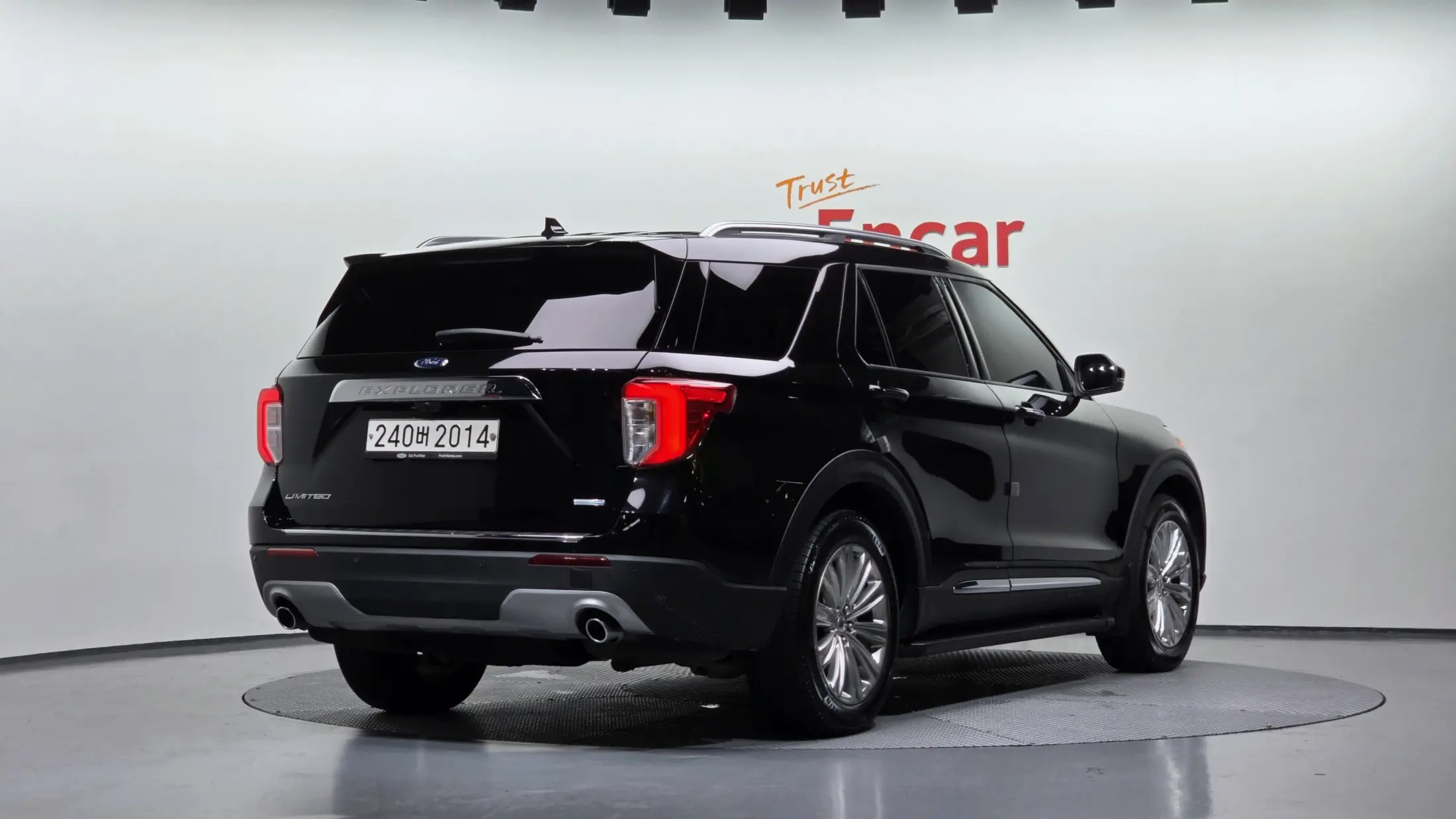 FORD EXPLORER 2020 г.