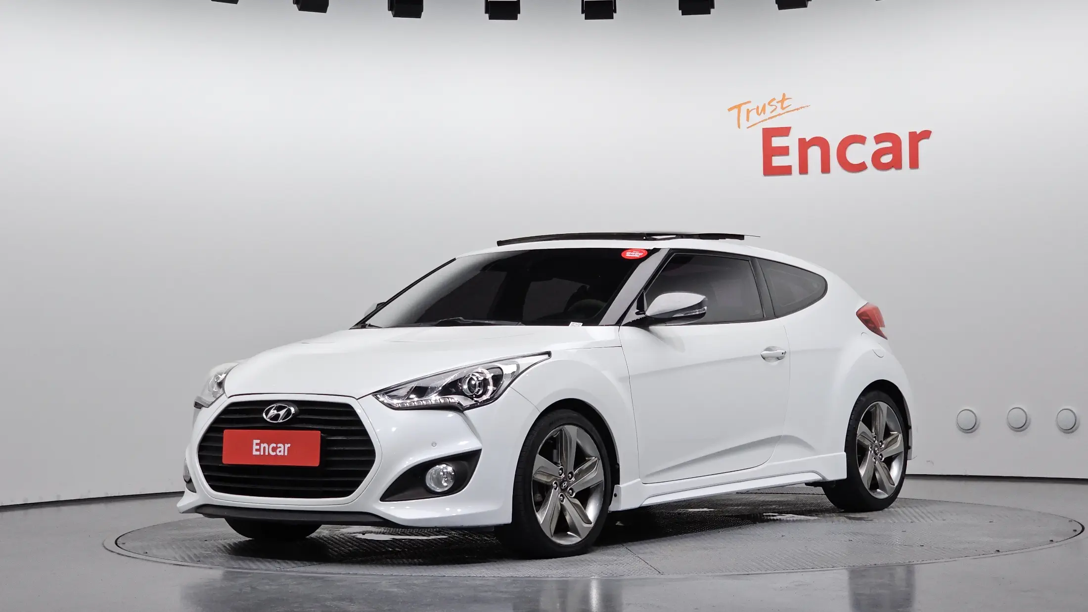 HYUNDAI VELOSTER 2013 г.
