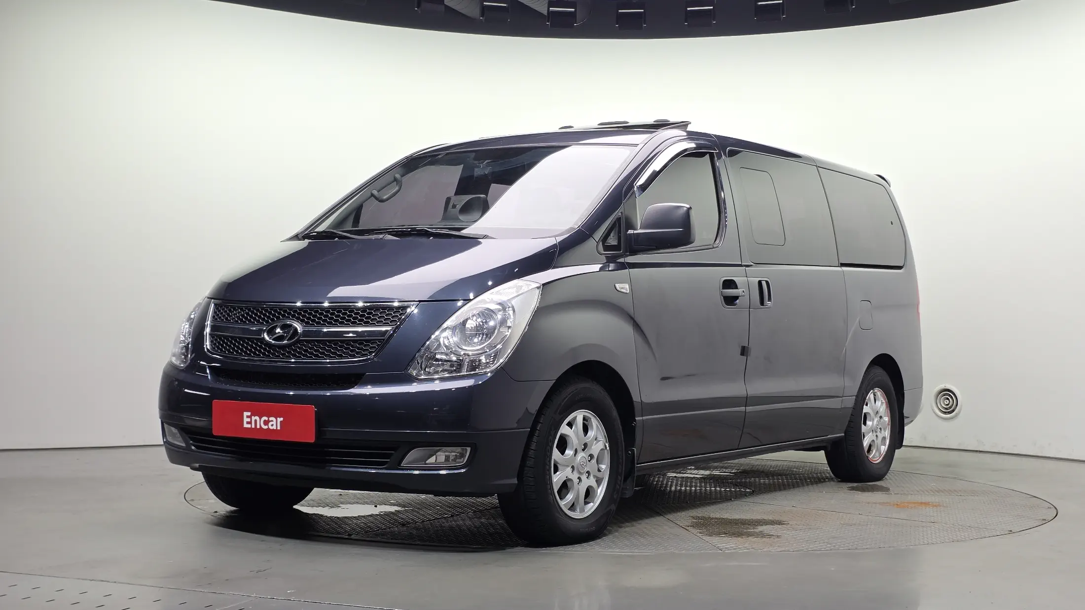 HYUNDAI GRAND STAREX 2013 г.