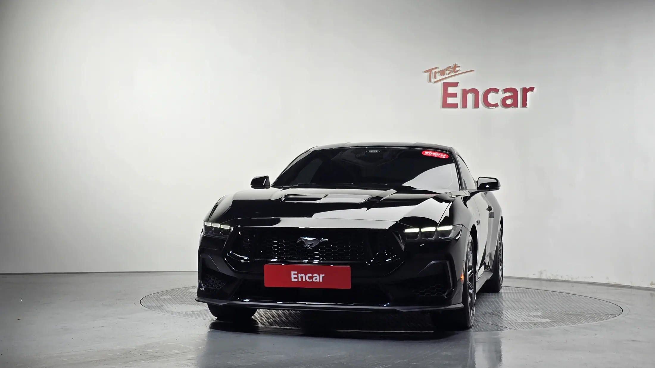 FORD MUSTANG 2024 г.