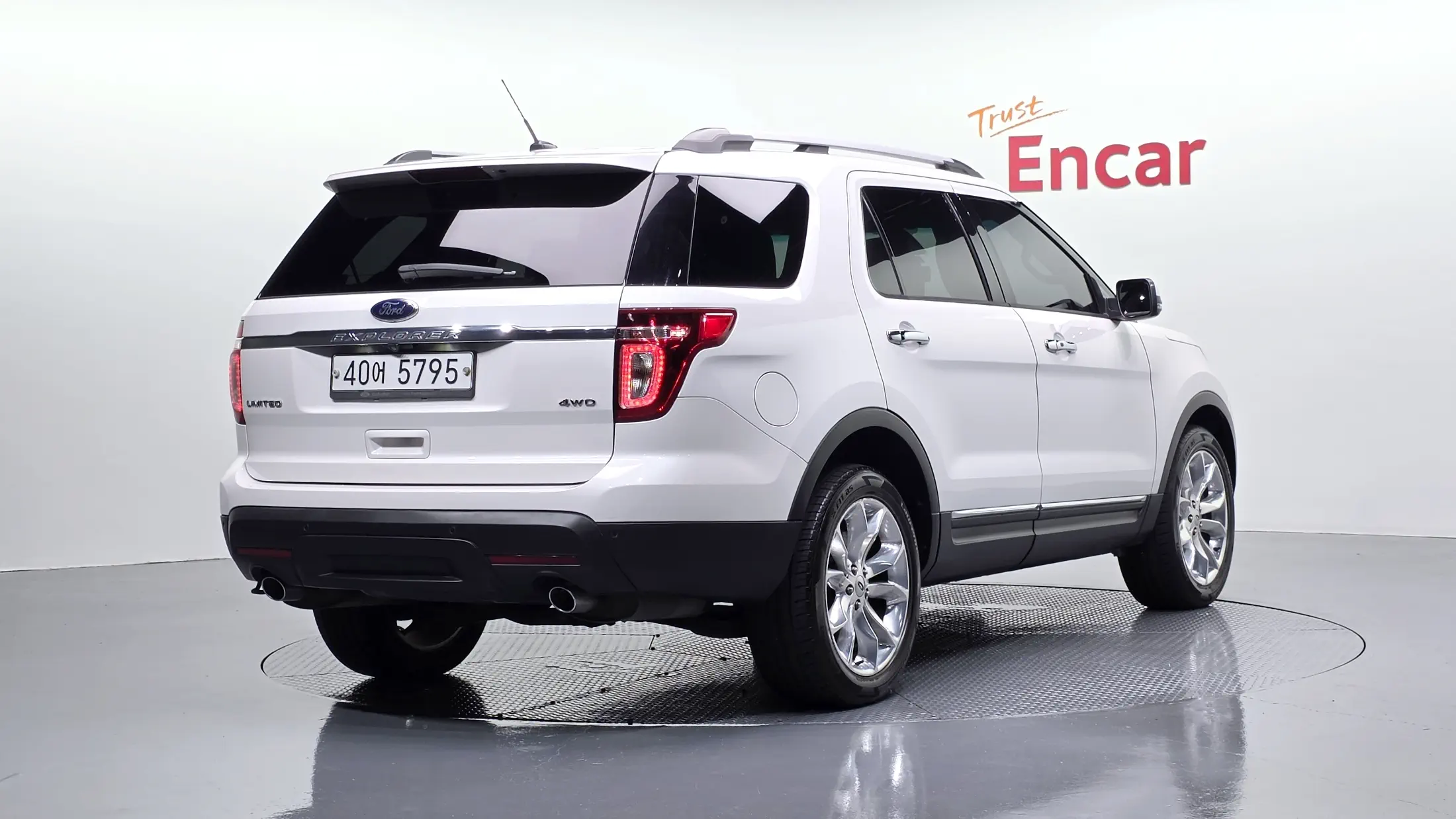 FORD EXPLORER 2014 г.