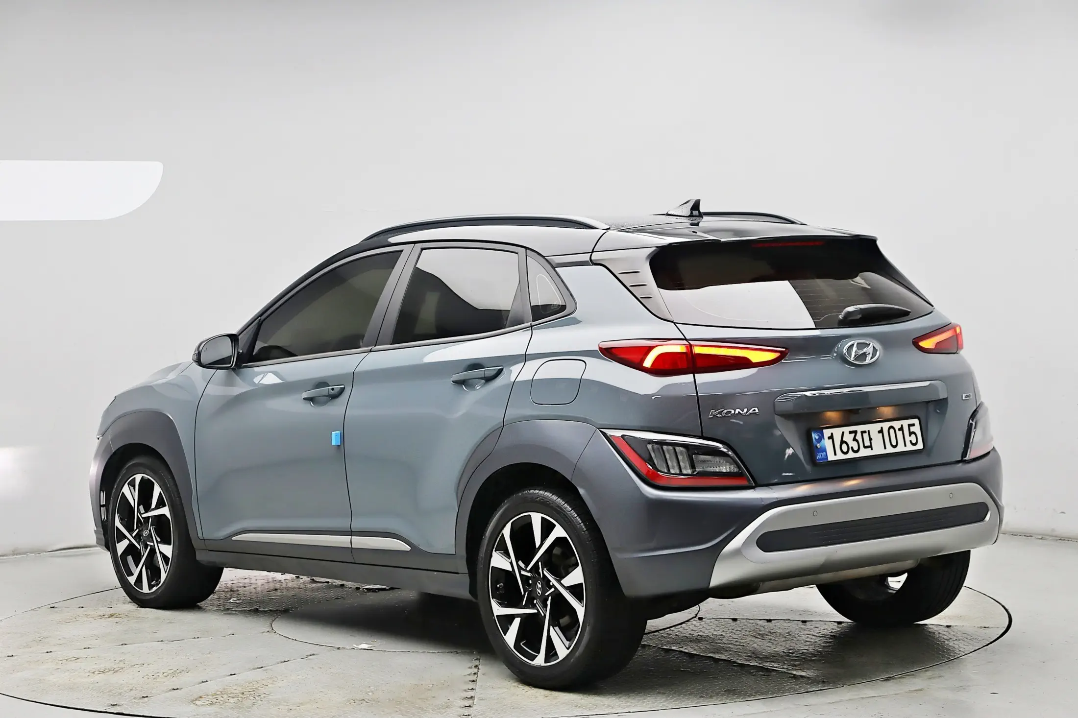 HYUNDAI KONA 2021 г.