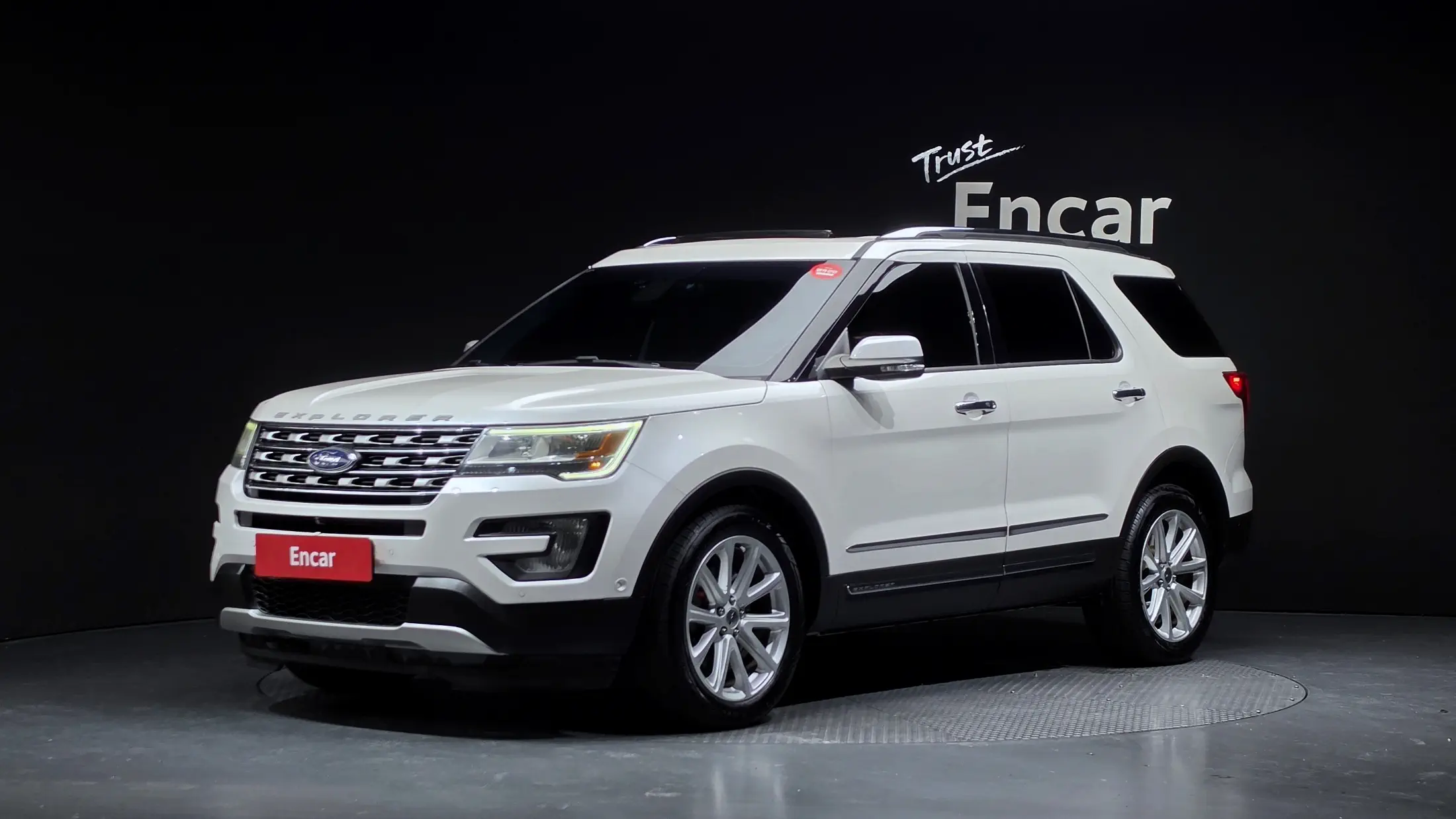 FORD EXPLORER 2016 г.