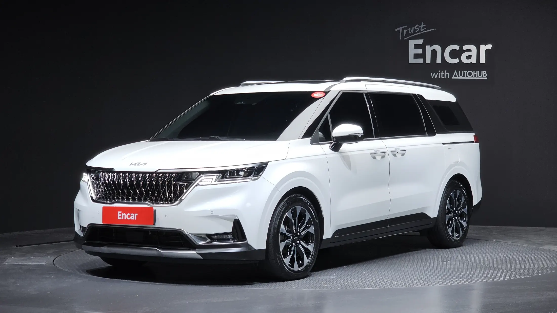 KIA CARNIVAL 2023 г.