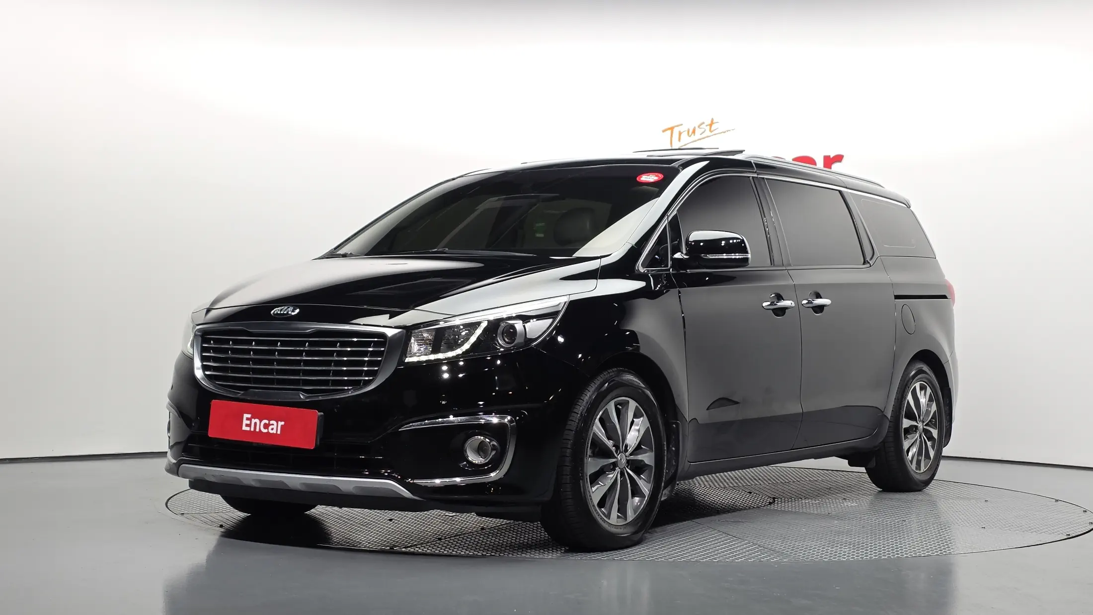 KIA CARNIVAL 2016 г.