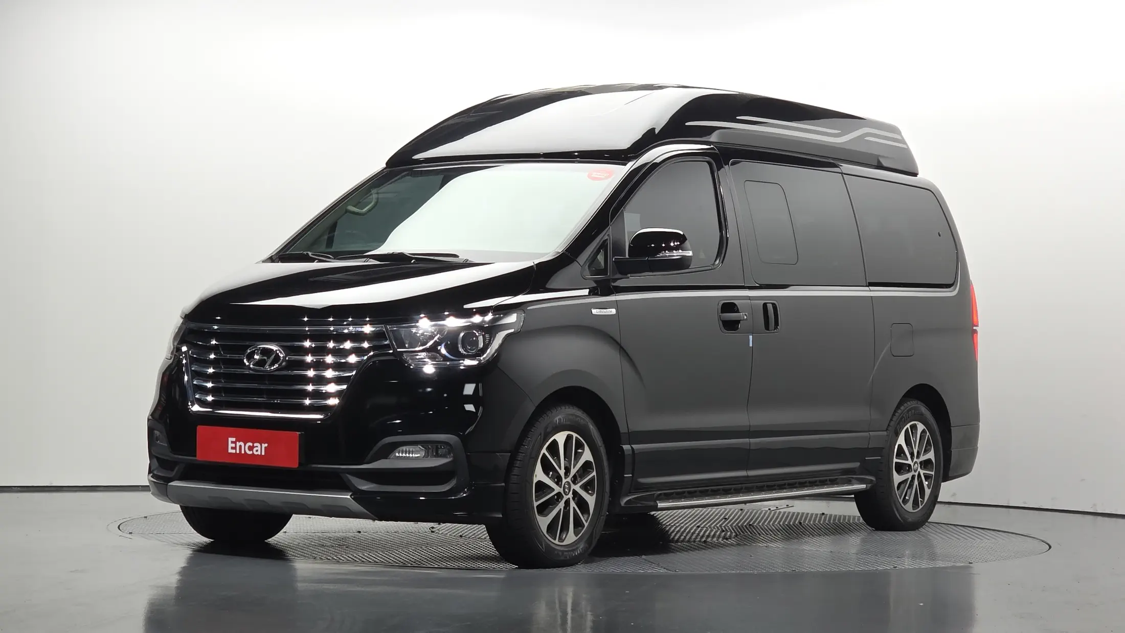 HYUNDAI GRAND STAREX 2019 г.