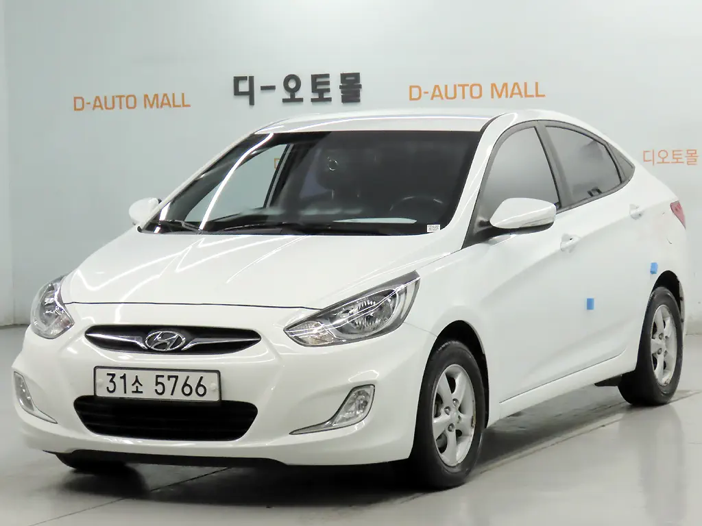 HYUNDAI ACCENT 2014 г.