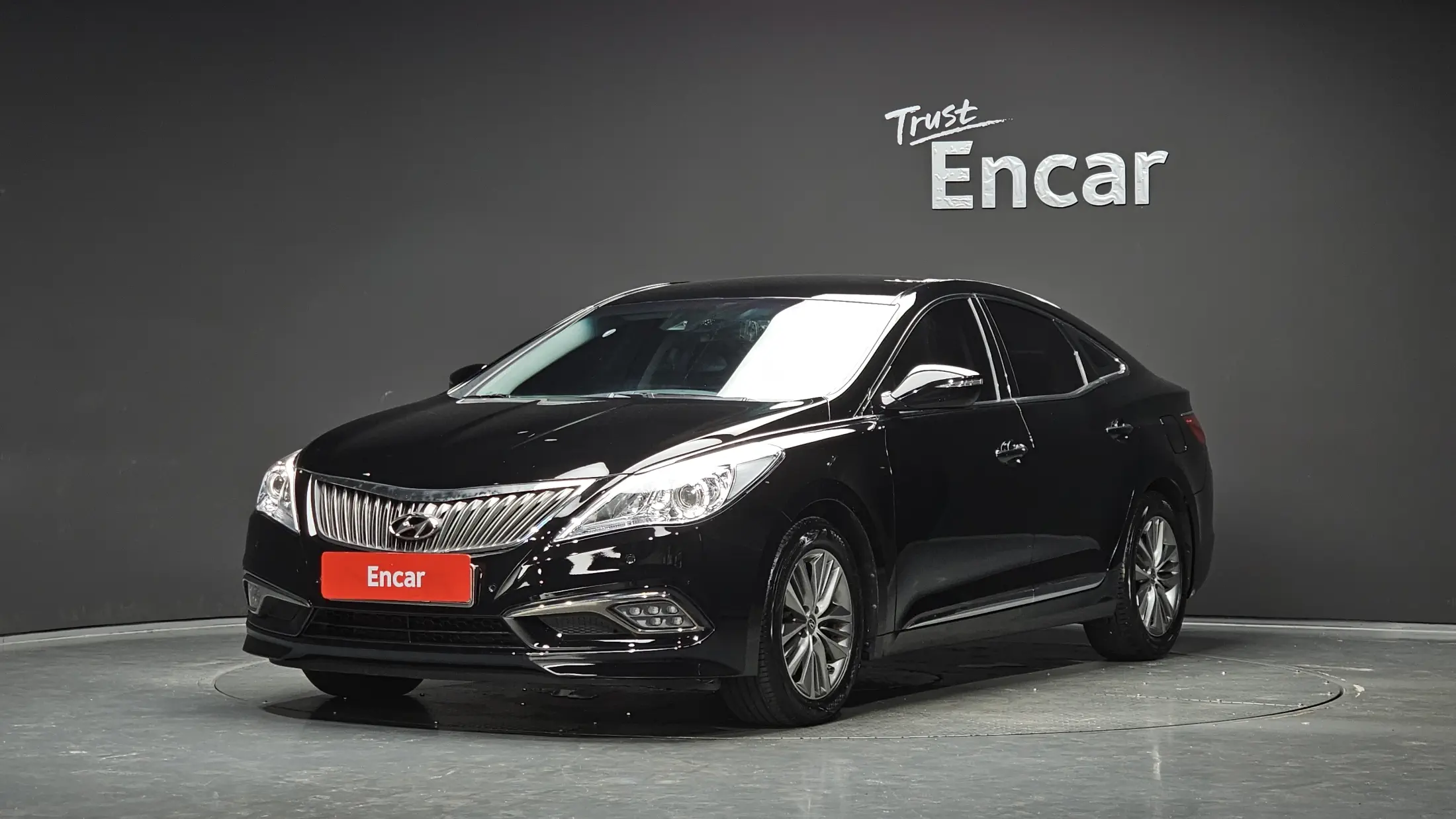 HYUNDAI GRANDEUR 2015 г.