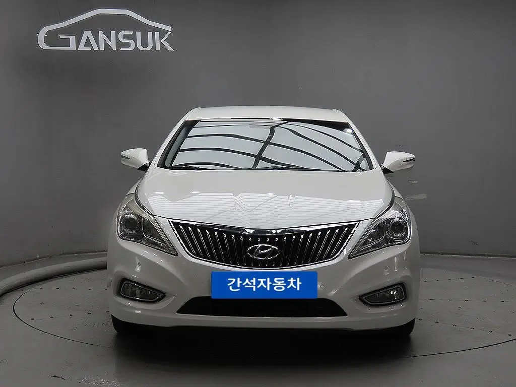HYUNDAI GRANDEUR 2013 г.